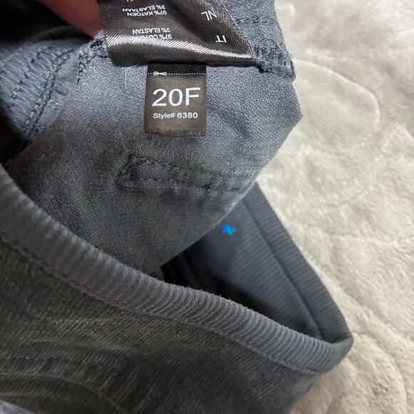 Kuhl Women's Corduroy Mini Skirt Hiking Blue Size 4 Strova Outdoors Academia - Picture 8 of 11